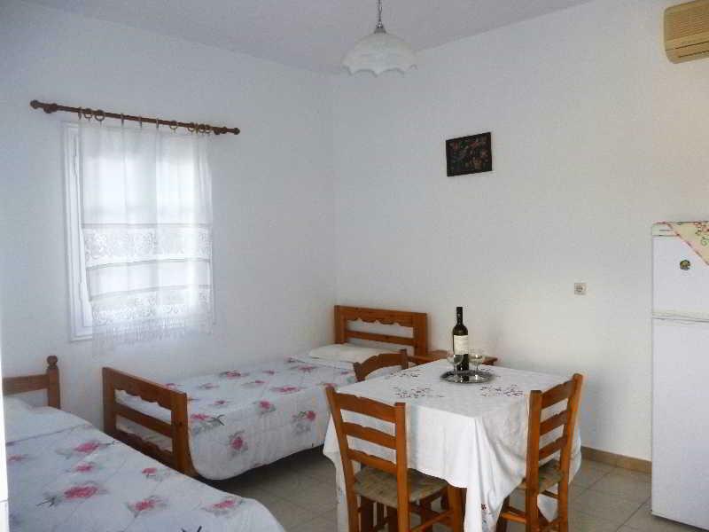 Apartments Jota Marathokampos Exterior photo
